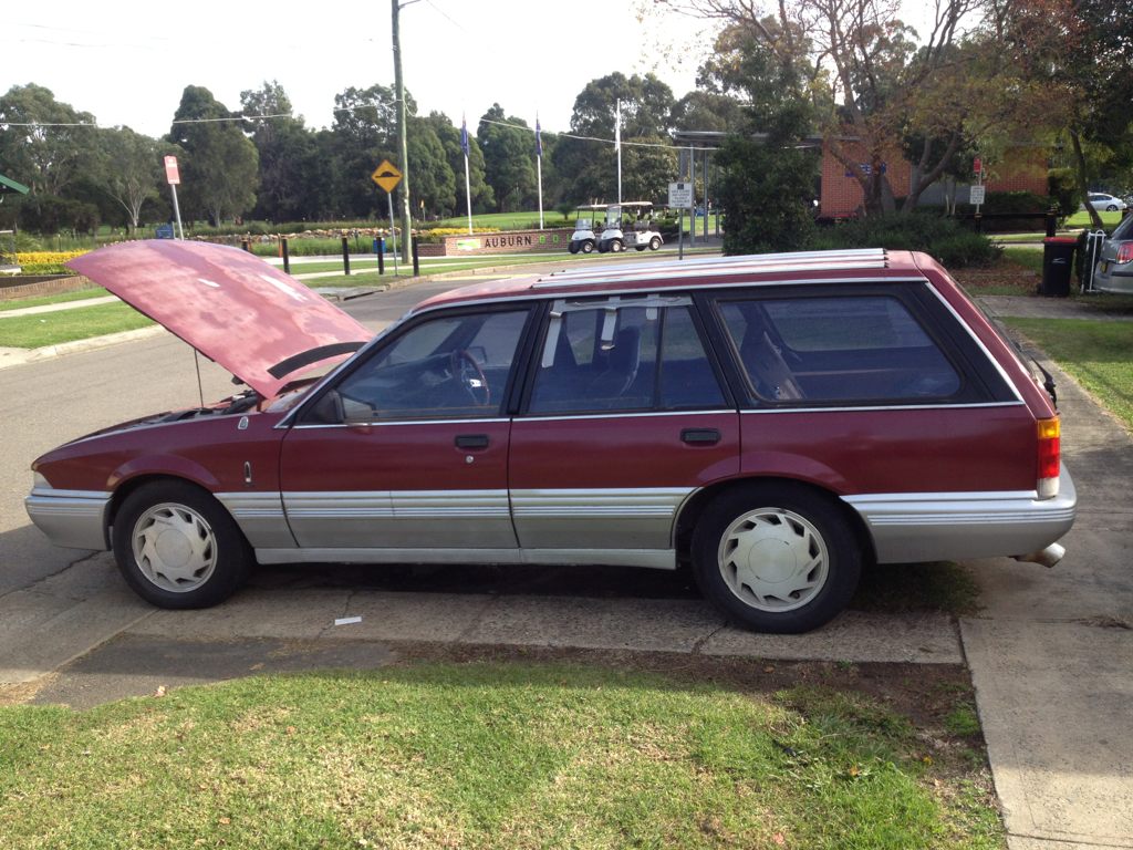 Holden Calais technical specifications and fuel economy
